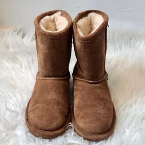 BEARPAW Unisex-Child Emma Youth-13